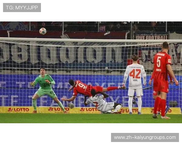 凯恩反击端冷静处理球，拜仁打出教科书式推进